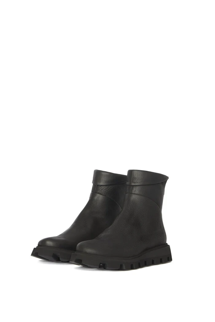 Lofina Boots